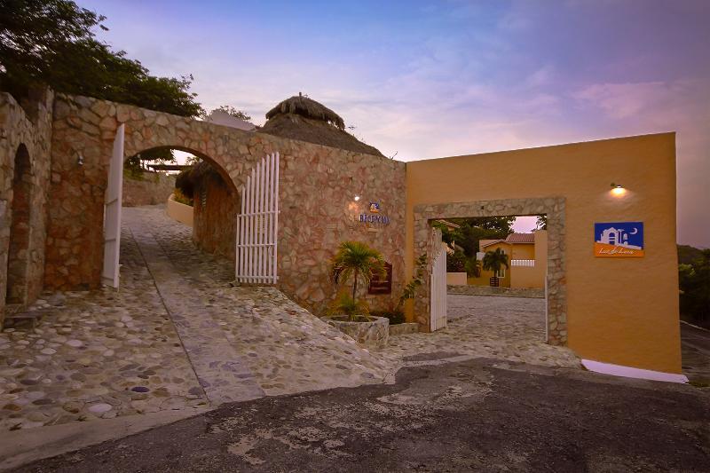 Villas & Resort Luz De Luna Santa Cruz Huatulco Εξωτερικό φωτογραφία